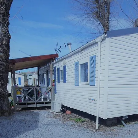 Mobile-Home 21 Camping